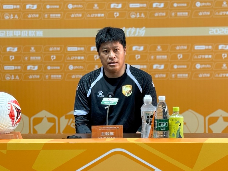 张耀坤:球队人员有变化,徐东东迎职业百场