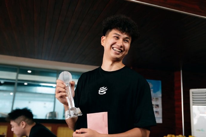 广州龙狮第二届“挎fit人”球迷代表会议收官 俱乐部承诺落实建议 广州龙狮第二届“挎fit人”球迷代表会议收官 俱乐部承诺落实建议