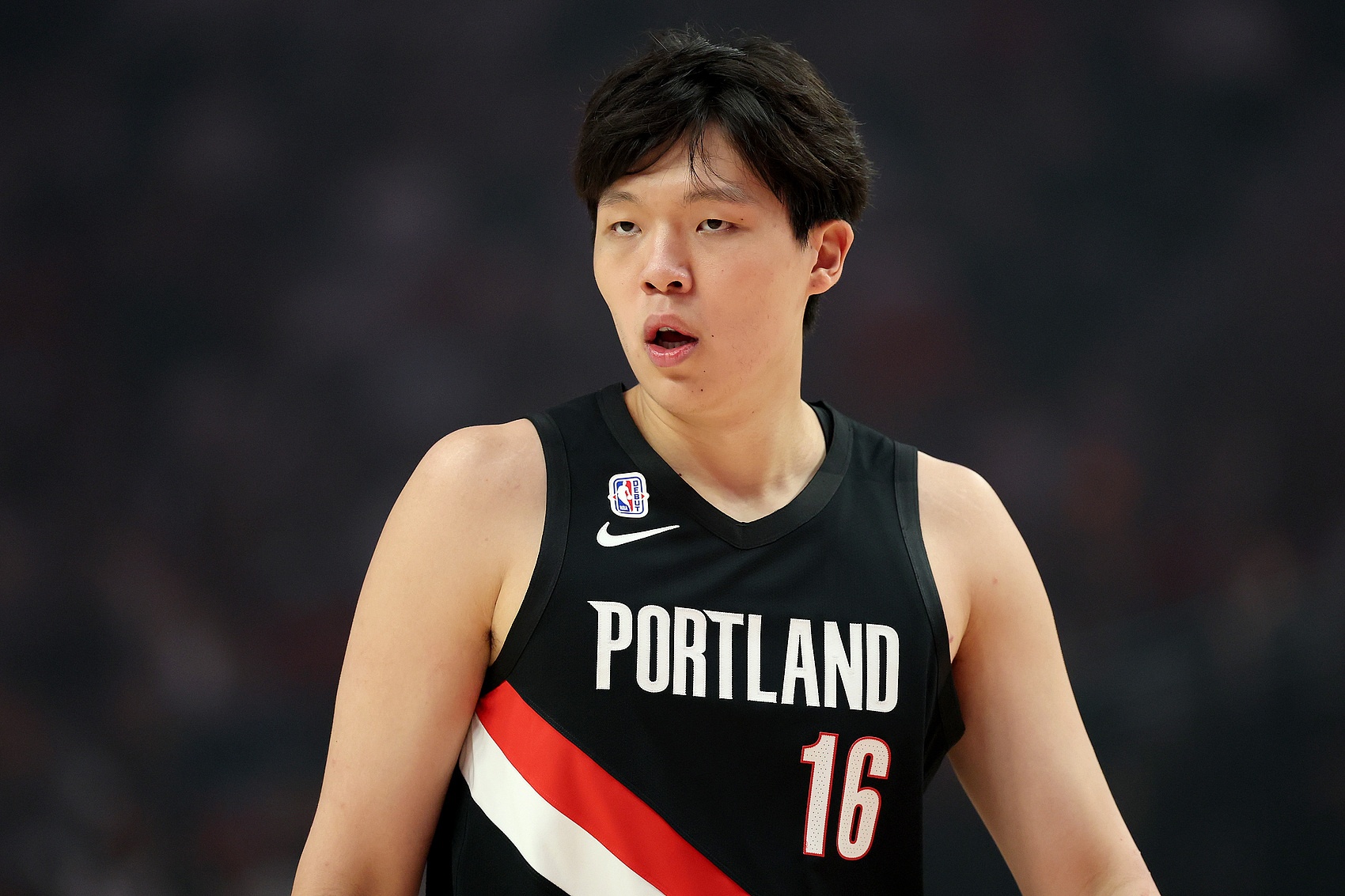 杨瀚森夏联8中7砍18+10+5 碎片化出场时间成常规赛考验