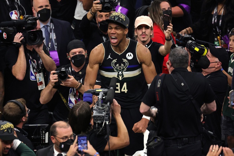 布伦森ESPY三奖加冕，NBA球员11次获最佳男运动员