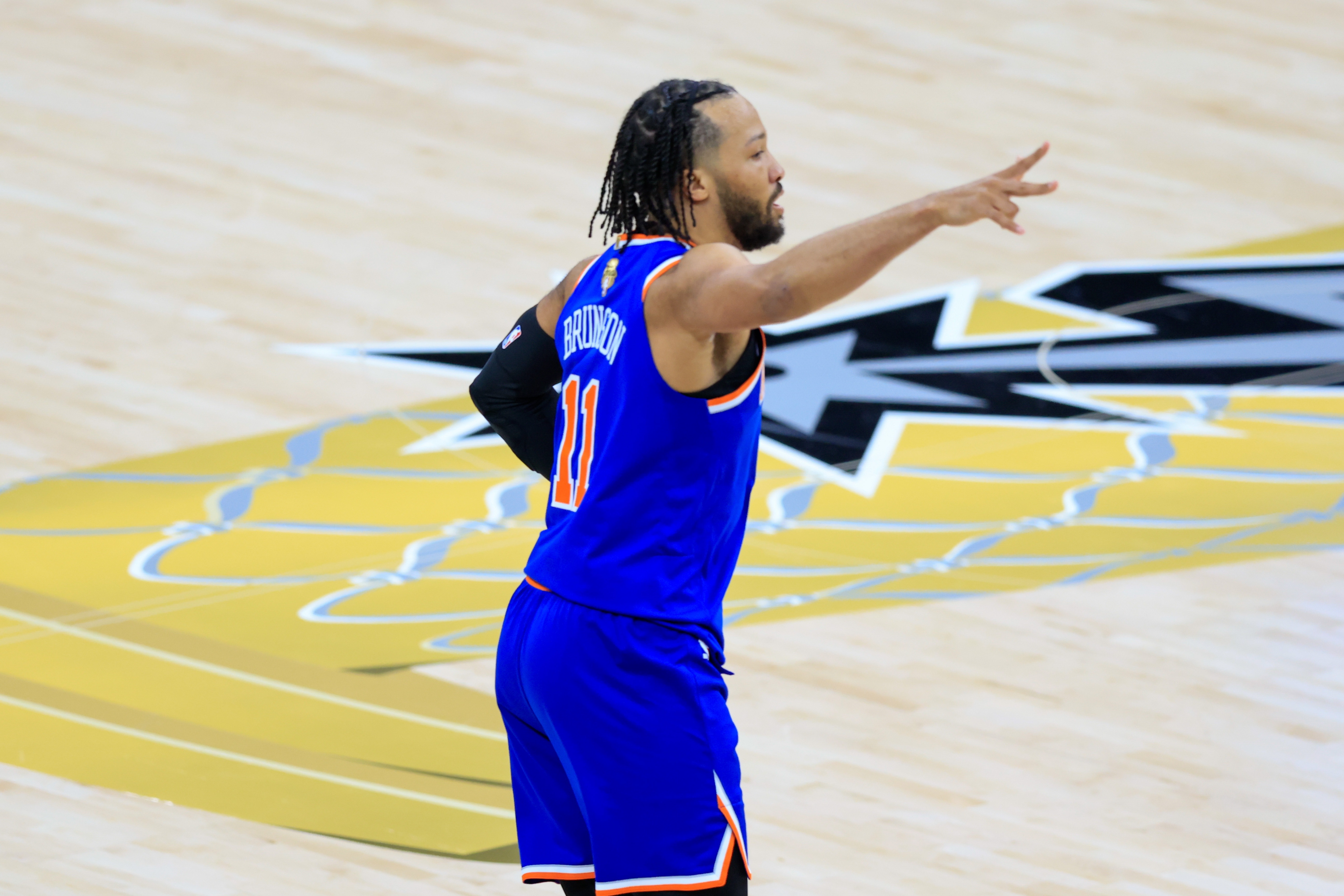 布伦森ESPY三奖加冕，NBA球员11次获最佳男运动员