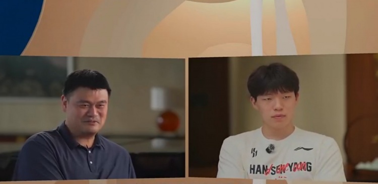 杨瀚森启蒙教练:动态天赋远逊姚明易建联 从后卫练起打造全面技术