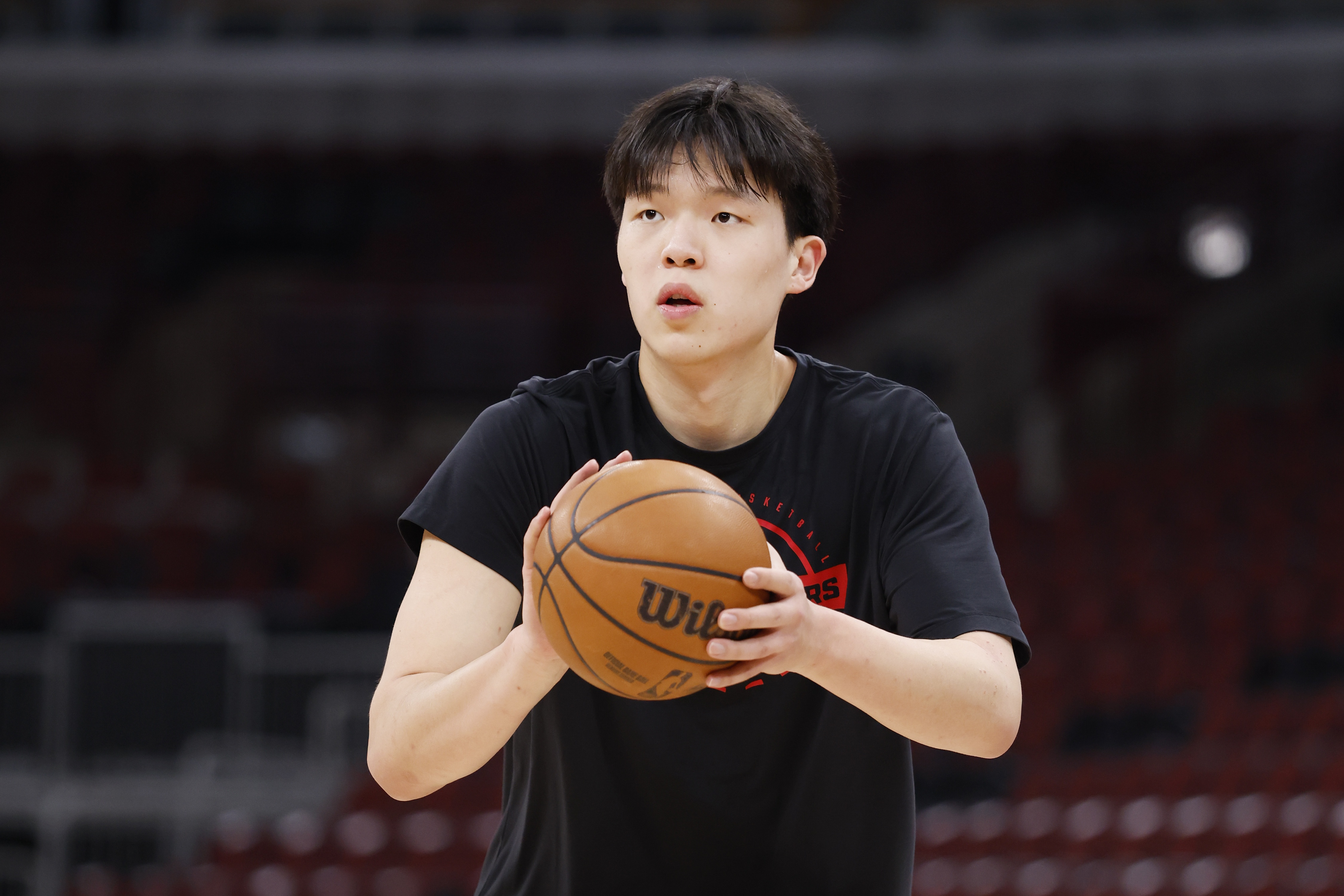 杨瀚森下半场爆发:11中6砍13分5板4帽 开拓者胜掘金