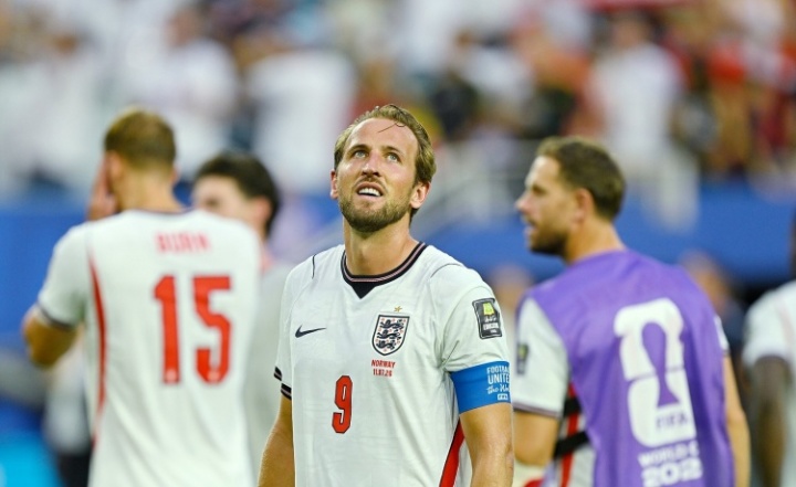 特朗普确认出席世界杯决赛并计划颁奖，阿根廷举马岛横幅遭FIFA调查