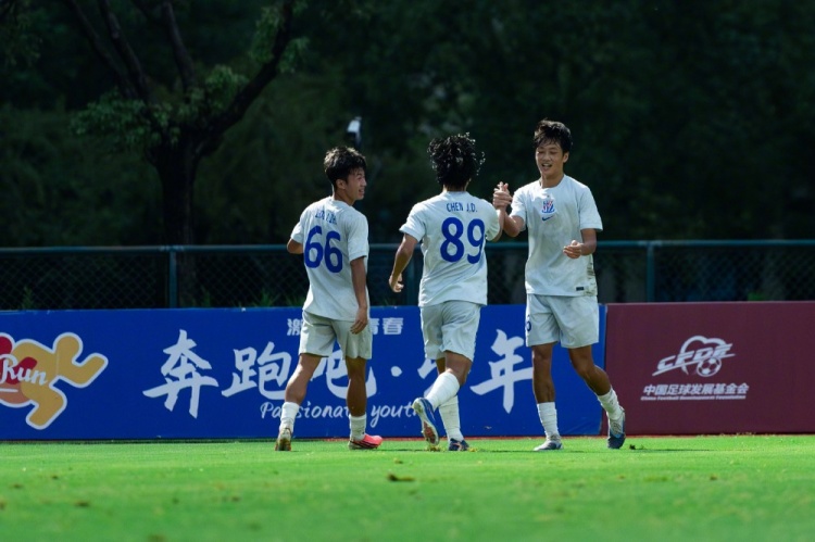 U20联赛申花补赛3-1力克新鹏城 由树杰任意球造乌龙+黄毅豪单刀锁定 U20联赛申花补赛3-1力克新鹏城 由树杰任意球造乌龙+黄毅豪单刀锁定