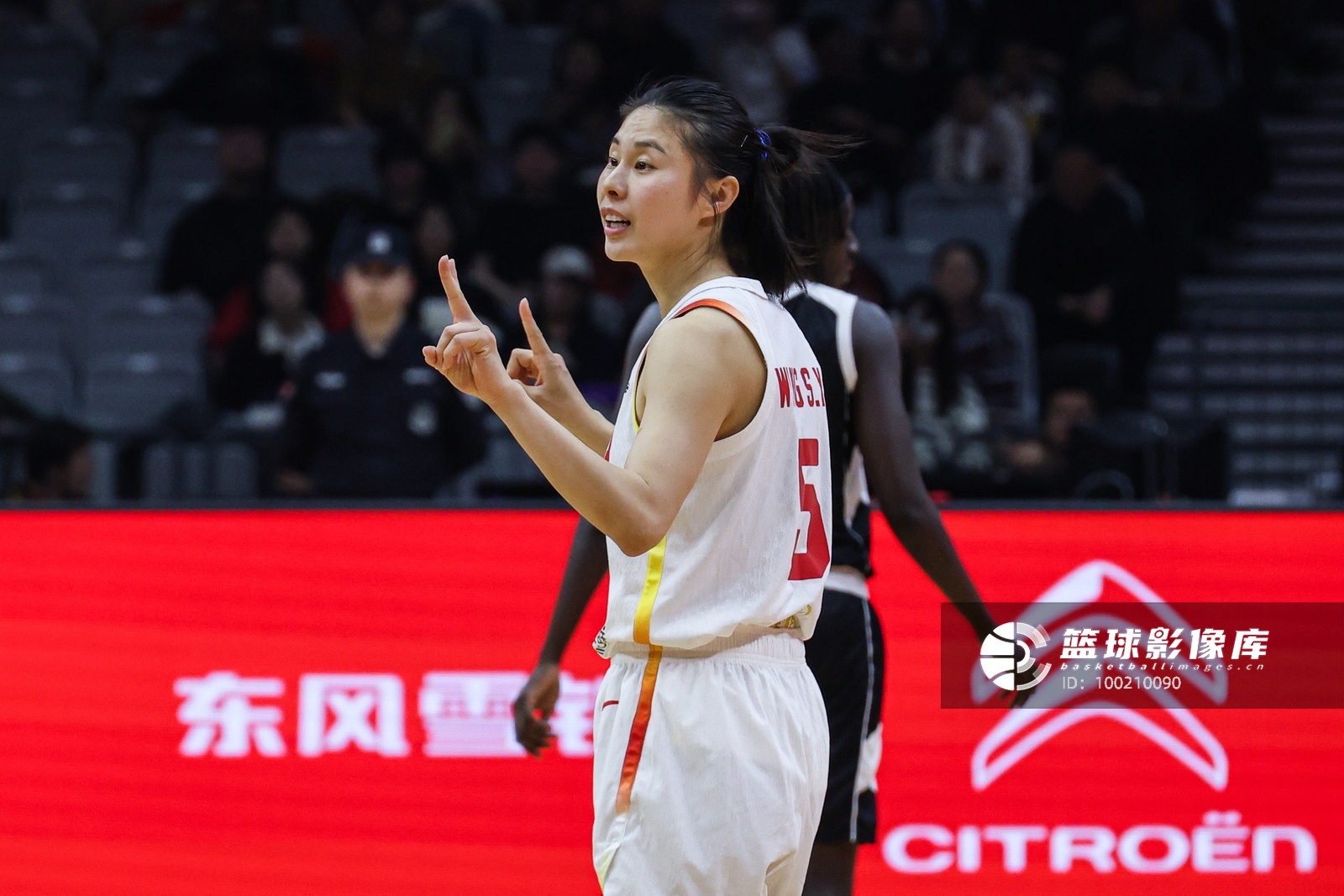 杨毅:这届女篮没人能支配球 上届有李梦&杨力维&武桐桐&王思雨