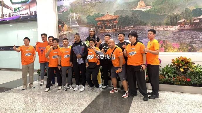 鲁媒:班顿、普卢默抵达济南 加上已到队法耶 山东三外援全部集齐